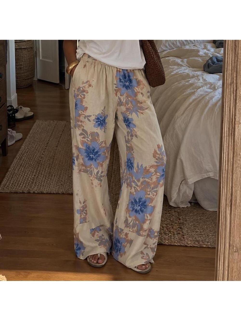 Free People Days End Printed Linen Pull On Pant in Ivory Combo Floral